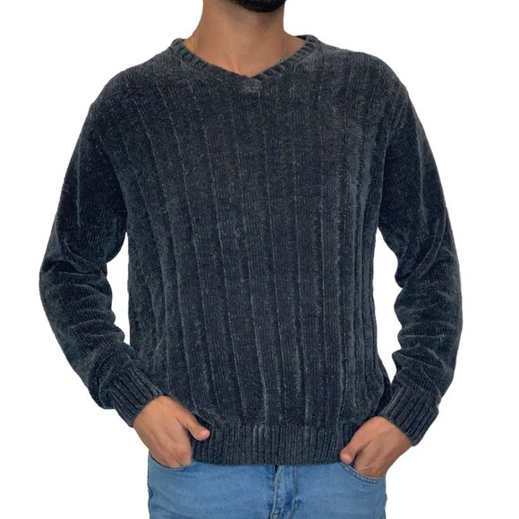 VIntage Pullover - Picture 1 of 2